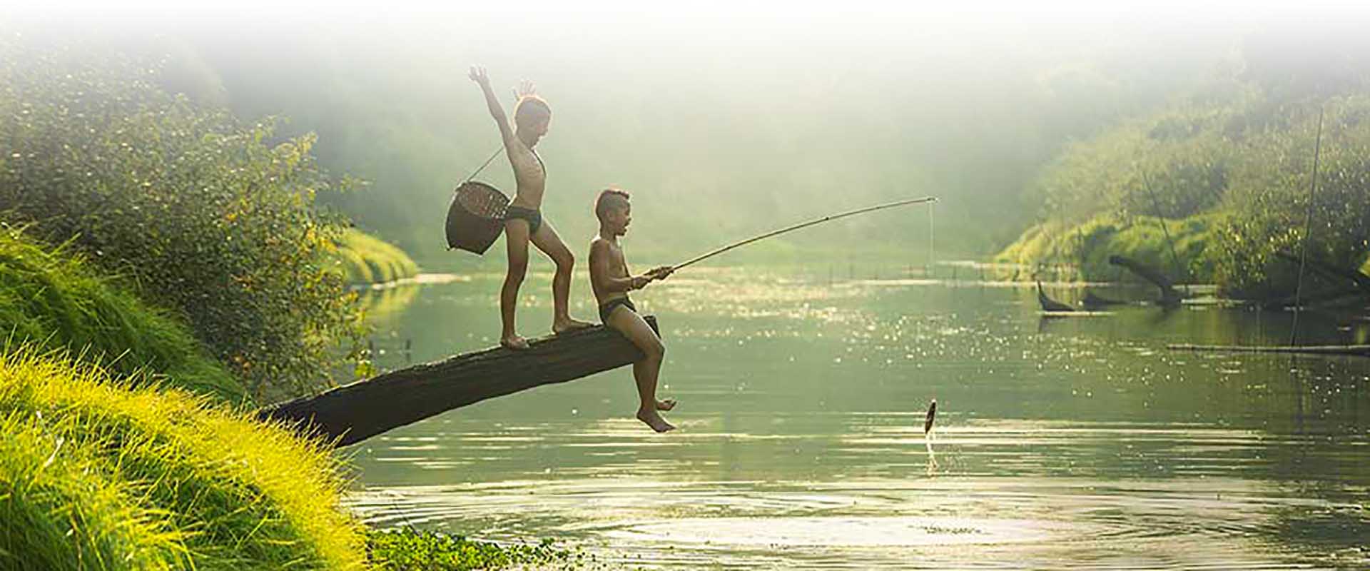 River Kwai tour fishing boys